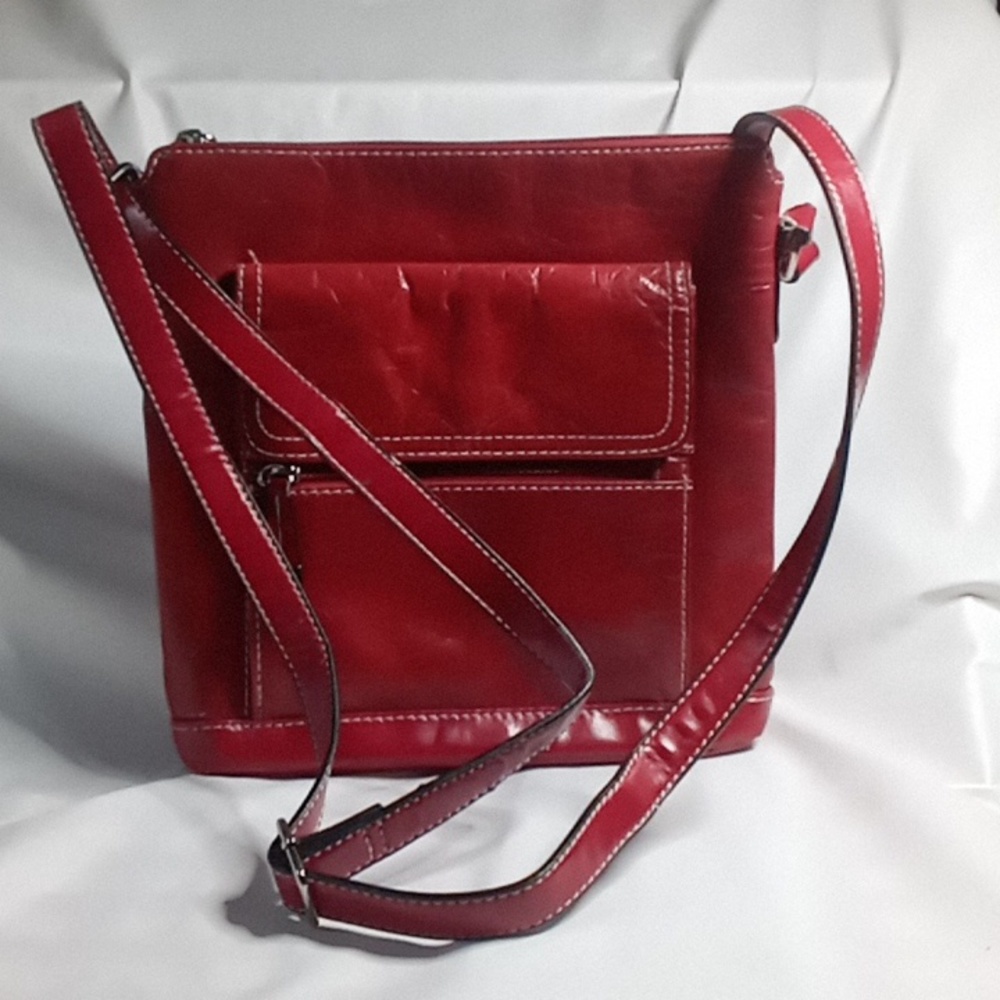 Red leather Gianni Berninni shoulder bag
